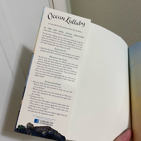 Ocean Lullaby - El arrullo del oceano - Paperback MUST BE BUNDLED - Picture 3 of 4